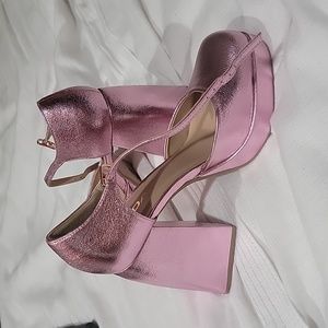 Chunky heel